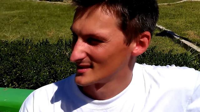 Из строителя и охранника в свободного человека смотреть онлайн