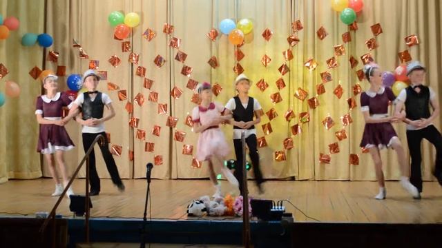 танцевальный коллектив Аллегро п.Циммермановка - "День рождения" смотреть онлайн