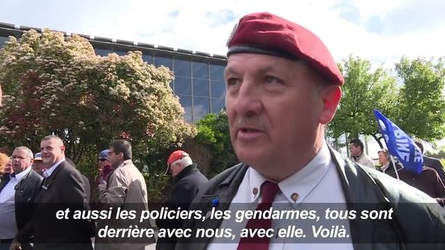 Présidentielle: meeting de Marine Le Pen à Villepinte смотреть онлайн