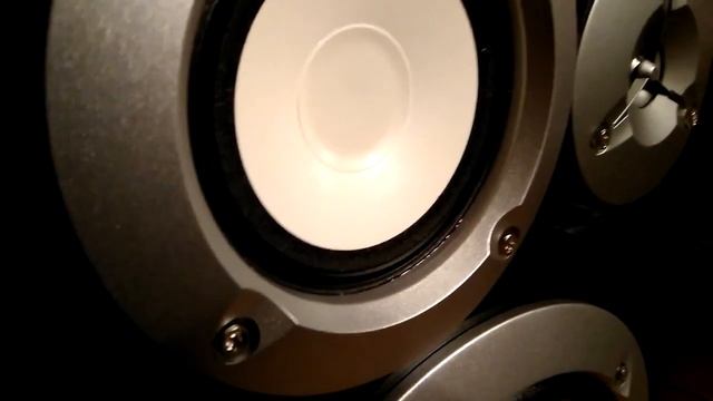 Блюз на акустике Yamaha NS-6490 с усилителем Denon l Слушаю Джона Ли Хукера смотреть онлайн