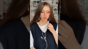 История из tik-tok ,, НАУШНИКИ,, Лия Стеффи .