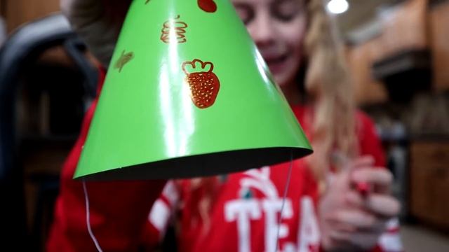 Put On The NAUGHTY List! Elf Controls My Day! смотреть онлайн