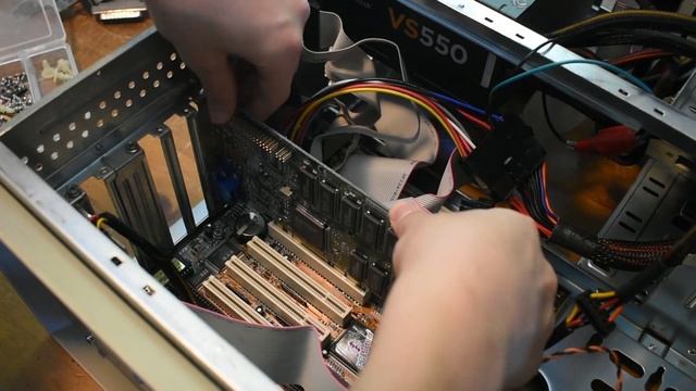 Building A Pentium 166MMX Gaming PC! 3dfx Voodoo 1 & Sound Blaster AWE 64 смотреть онлайн