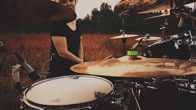 Jonathan Davis (Korn) - Walk on by (Drum Cover) смотреть онлайн