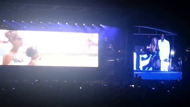Beyonce and Jay Z - Forever Young/Halo (Winnipeg) смотреть онлайн
