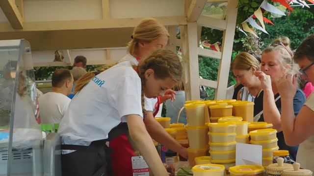 Фестиваль «Вкусы России» (16.07.2022) ч.1 смотреть онлайн