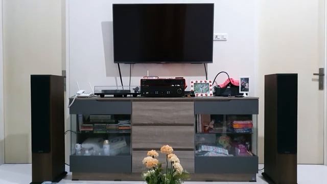 Topping E30 Sound Demo featuring Ifi Zen Blue and Sony NW-A56 смотреть онлайн