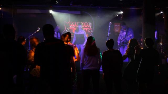 BF-Band - Вьётся ворон смотреть онлайн