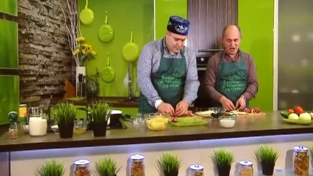 Певец Максуд ЮЛДАШЕВ исполняет Мясо с черносливом. Секреты Татарской Кухни смотреть онлайн