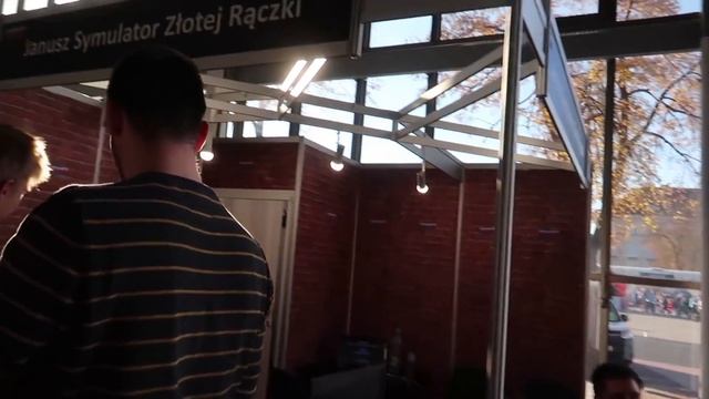 Spacer po PGA 2018 (Wideorelacja Poznań Game Arena 2018) смотреть онлайн