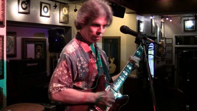 Evan Live on Maui, You Shook Me, Led Zepplin, Willie Dixon, Hard Rock Cafe, March 2013 смотреть онлайн