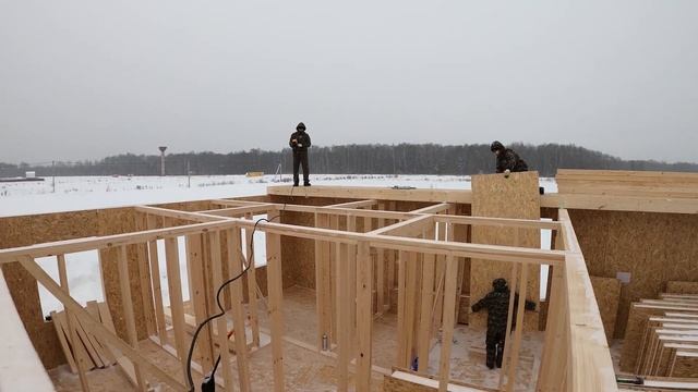 Дом из Сип Часть 4 День 3 чердачное перекрытие+каркасные стены смотреть онлайн