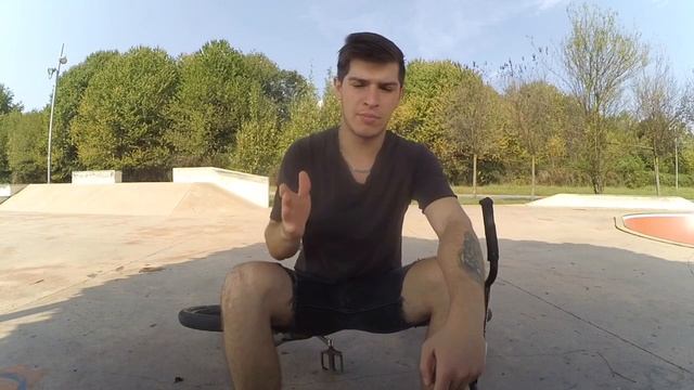 УЧИМСЯ ДЕЛАТЬ ROCK WALK на BMX | для начинающих | дневник райдера смотреть онлайн