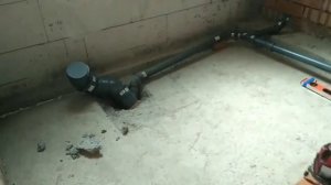 Полы первого этажа / #1 / Выравнивание и гидроизоляция пола / В доме, который построил