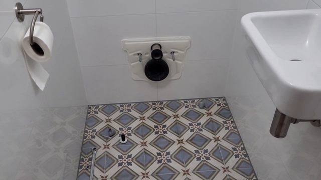 Ремонт не своими руками: Затопила соседа дважды ??? Санузел часть 2 смотреть онлайн