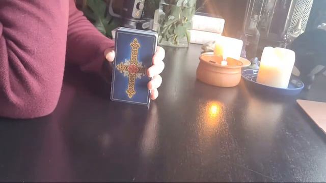 LIVE TAROT READINGS