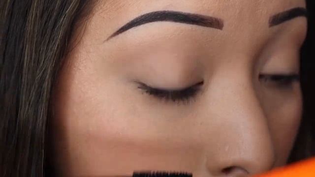 ESSENCE FALSE LASH EFFECT MASCARA FIRST IMPRESSION! смотреть онлайн