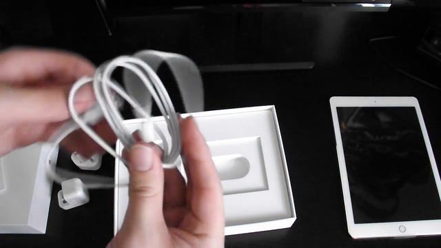  iPad Air 2 Unboxing - First Look! смотреть онлайн