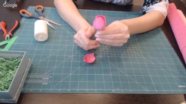 Мастер класс - Цветы в коробке. Букет из конфет. смотреть онлайн