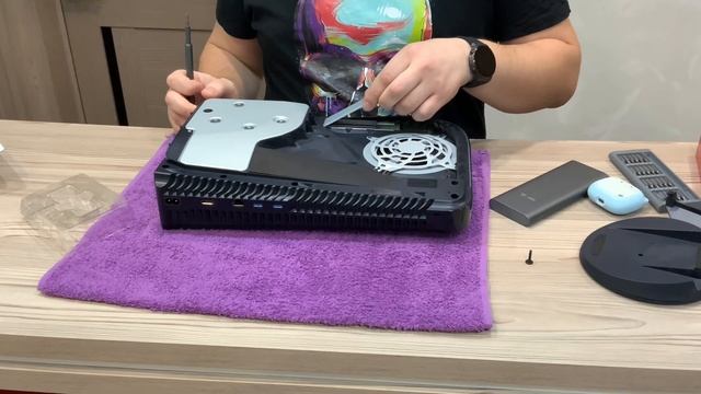 УСТАНОВКА ДОПОЛНИТЕЛЬНОГО SSD m2 В PS5 смотреть онлайн