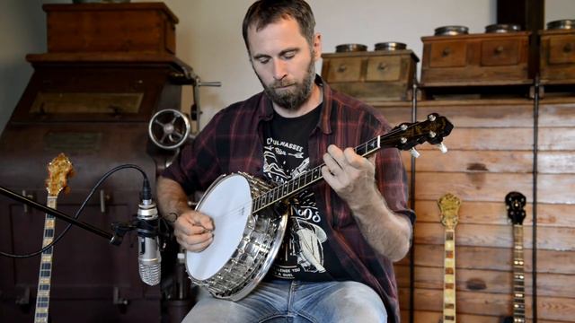 Lot 705 Sound Sample: Leedy Olympian Tenor Banjo смотреть онлайн