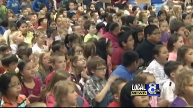 Otter honors four local teachers смотреть онлайн