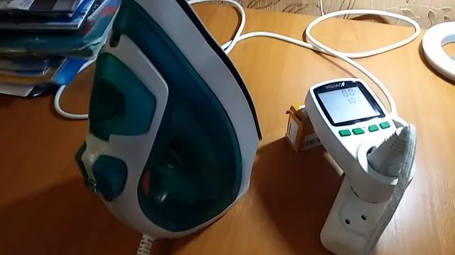 Как измерить ток Утюга??? Какую мощность и АмПеР потребляет утюг. Интересное видео. смотреть онлайн