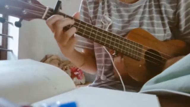 Chuyện tình//Tàu Bay//Ukulele cover смотреть онлайн