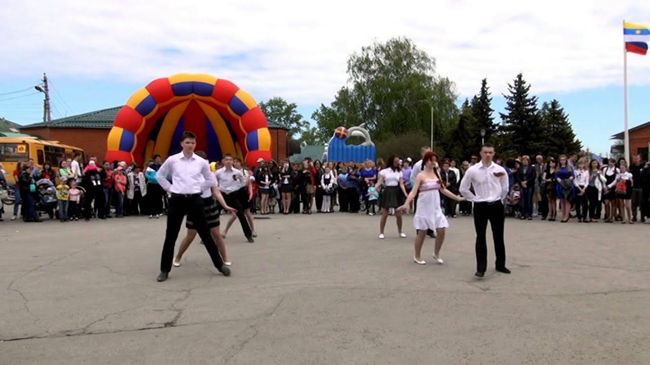 Тучи в голубом смотреть онлайн