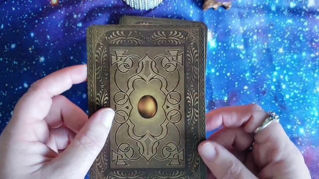 Thelema Lenormand Flip Through смотреть онлайн