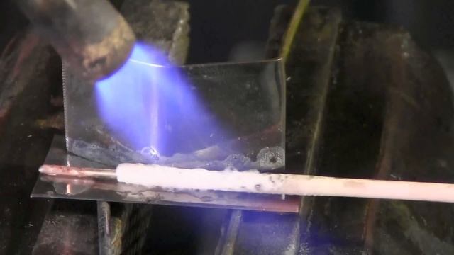 Silver Soldering Two Stainless Steel Plates with SSF-6 56% Silver Solder Rods смотреть онлайн