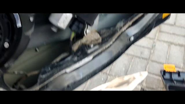 замена стекла на Peugeot 308 смотреть онлайн