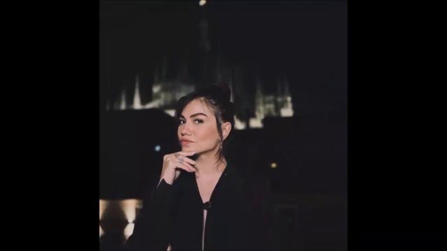 "¡El estilo de cumpleaños de Demet Özdemir que irrumpió en las redes sociales!" смотреть онлайн