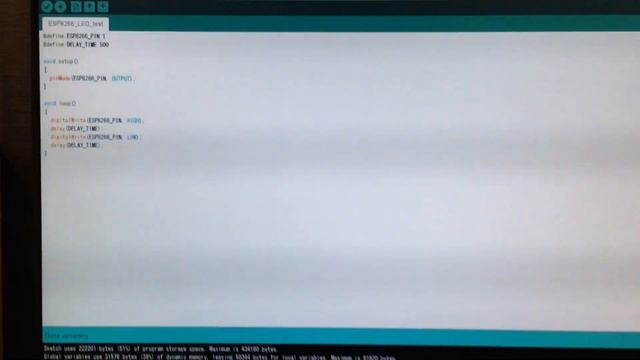 ESP8266 LED blinking with Arduino IDE смотреть онлайн