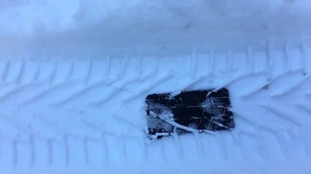 Краш тест защищенных смартфонов Ленд Ровер смотреть онлайн