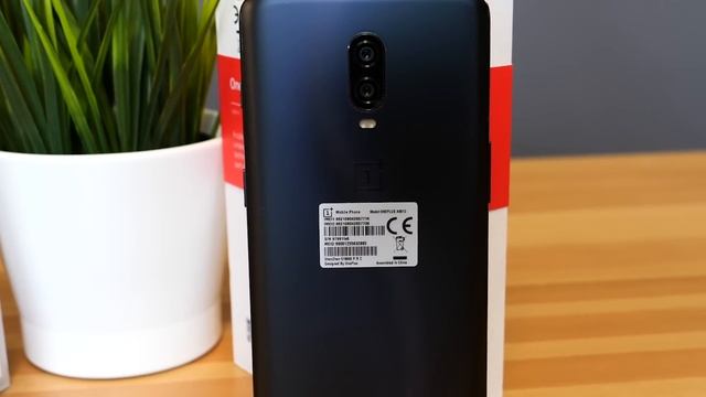 Xiaomi Mi 9 или OnePlus 6T. Что выбрать?В OnePlus 6t есть модуль NFC и оболочка Oxygen OS? смотреть онлайн