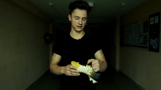 Самые удобные и "быстрые" футбольные бутсы за 150$ MERCURIAL VAPOR XI PRO смотреть онлайн