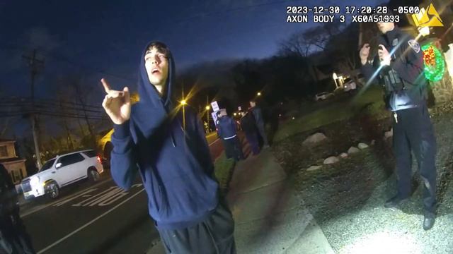 19-Year-Old with Fake ID Arrested for DWI After Crashing Into Mail Van смотреть онлайн