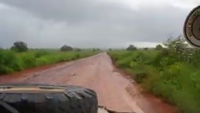 Crossing Gambia by Landrover смотреть онлайн