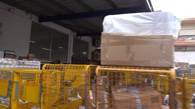 Друзья из Москвы прислали посылку - просьба не повторять!) / Жизнь в Греции смотреть онлайн