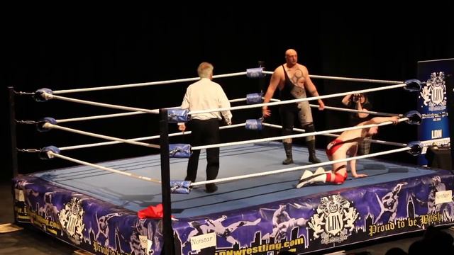 Olly Lloyd vs. Crusher Curtis смотреть онлайн
