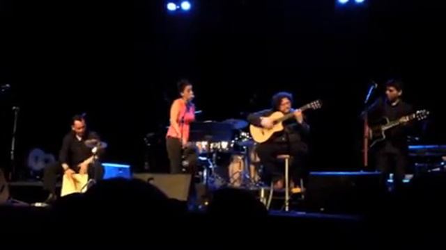 La Maza - The guys at Enmore Theatre supporting Inti Historico смотреть онлайн