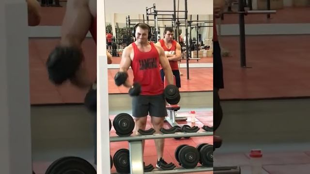 Тренировка груди и бицепса / Day chest and biceps смотреть онлайн