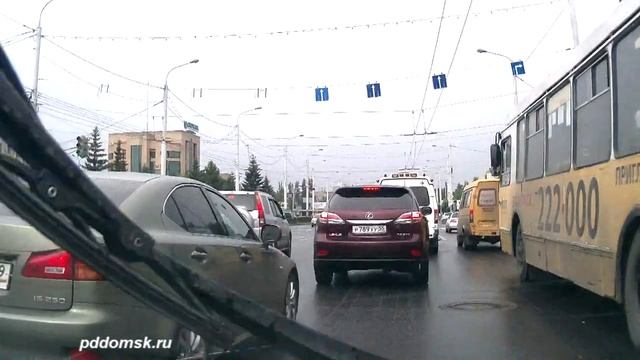 Омск. Lexus IS250 защемился смотреть онлайн