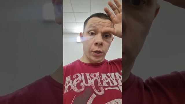 #Упражнениенедели БОКОВАЯ ПЛАНКА С ПОДНЯТОЙ НОГОЙ смотреть онлайн