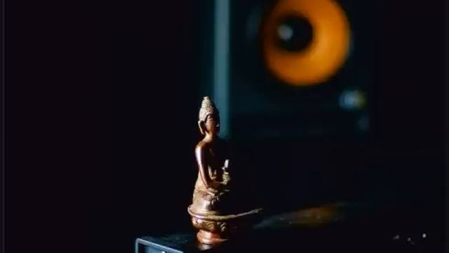 Chronos - Dandelions As Memory смотреть онлайн