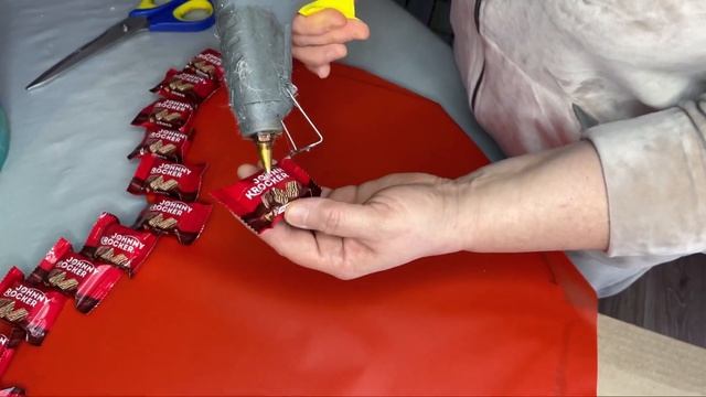 Фуд букет из сладостей.МК букет из конфет Букет в виде сердца. Как из конфет сделать букет? ФУДБУКЕ