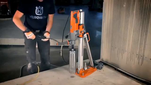 Husqvarna DM 230 on DS 250 смотреть онлайн