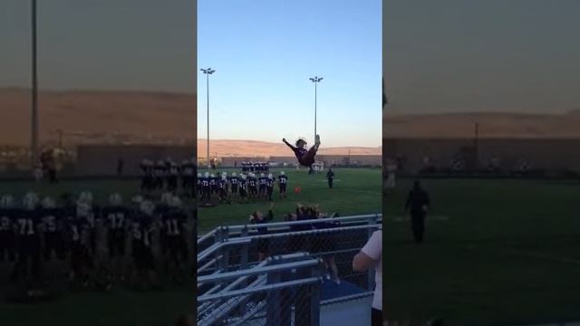 Melanie 1st game basket toss смотреть онлайн
