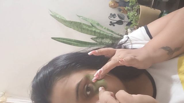 Do Eye patches really work? || Swiss Beauty Hydra Eye Serum Patches смотреть онлайн